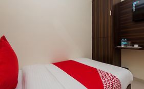 Hotel Avion Park Andheri West 3*